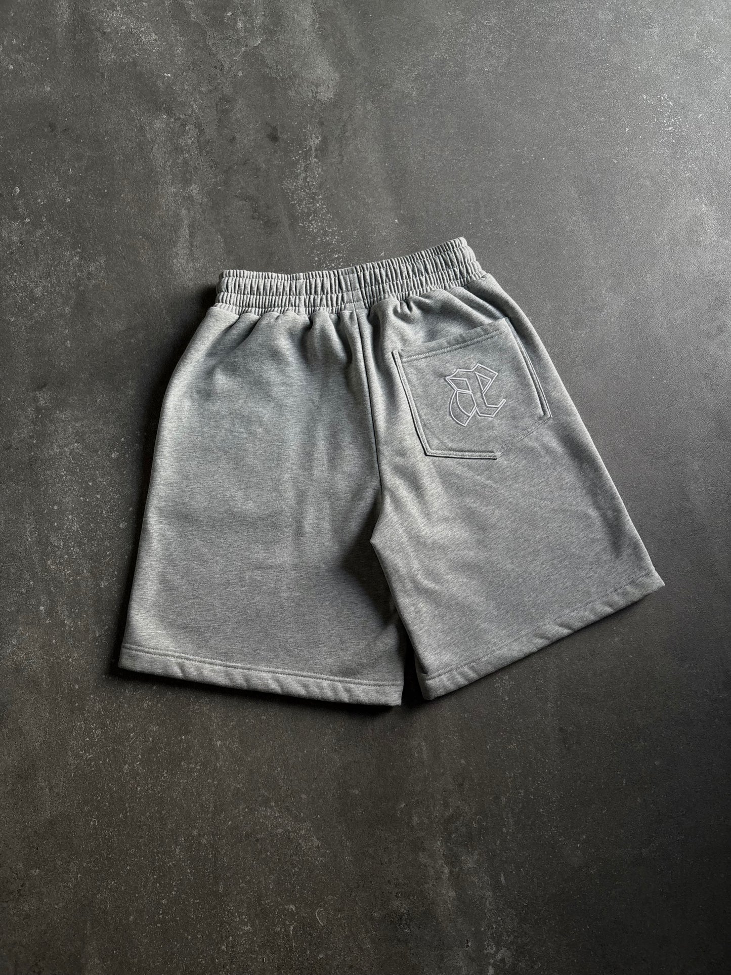 Æ SWEATSHORTS