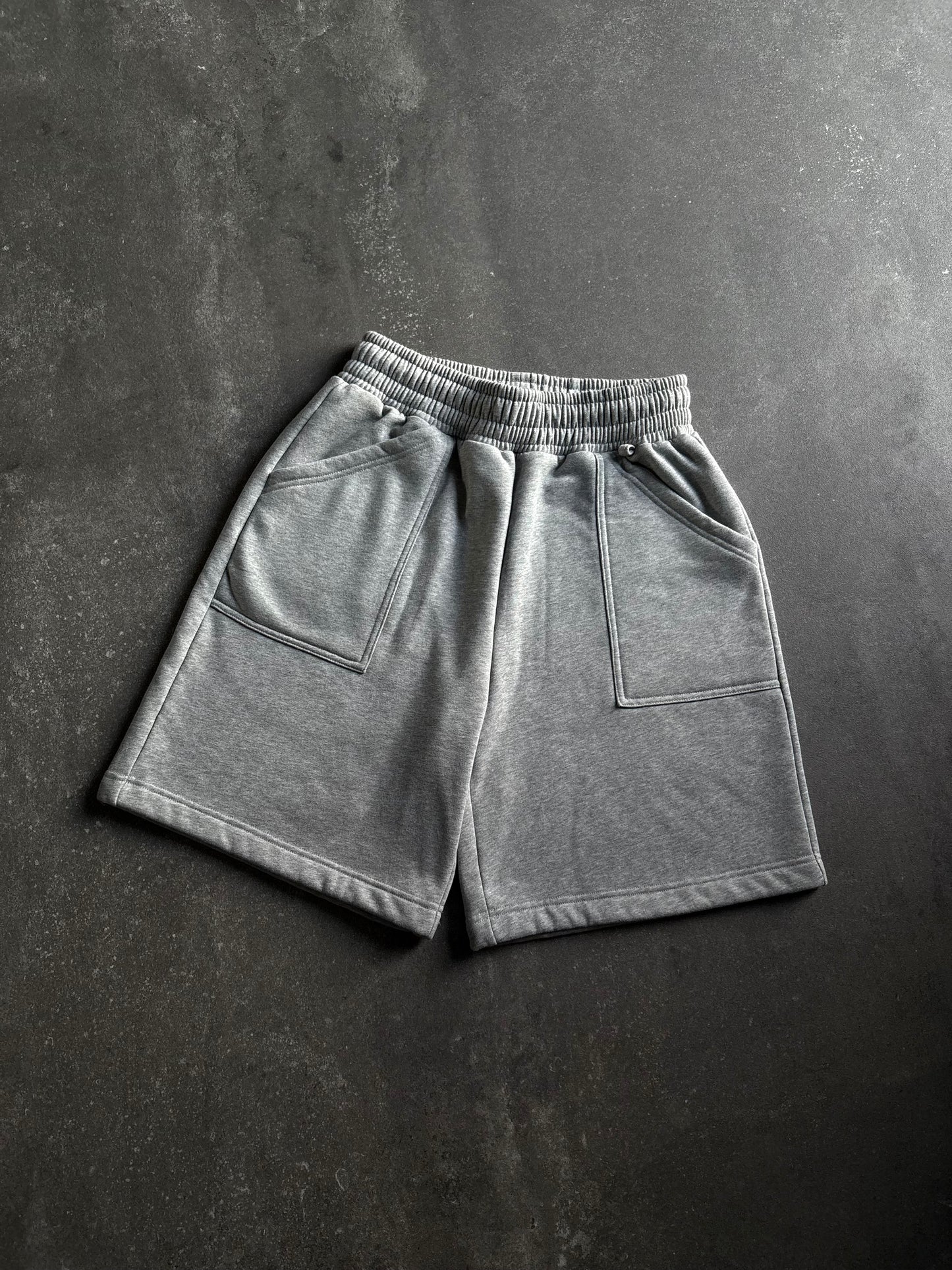 Æ SWEATSHORTS