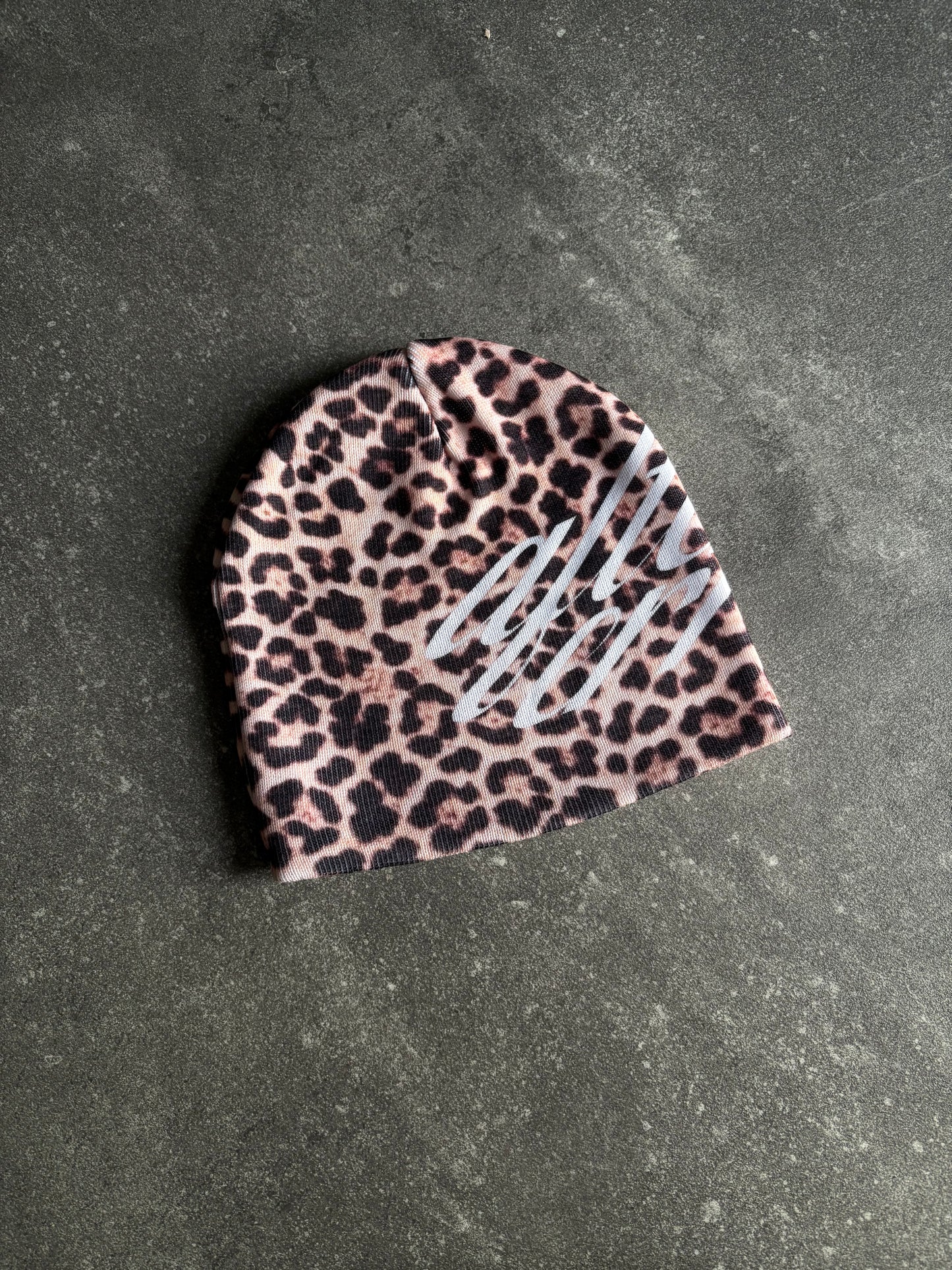 Æ LEOPARD BEANIE